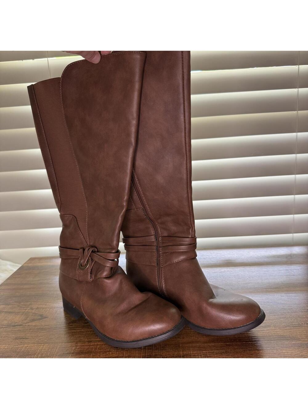Brown Knee-High Wide Calf Boots Woman's Size 7M